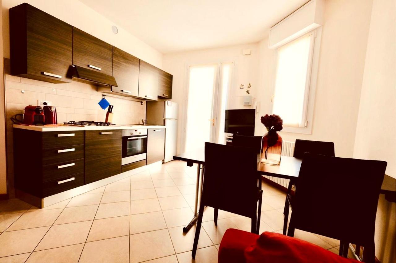Appartamento In Villa Daniela Con Piscina Privata Carraro Immobiliare Jesolo - Family Apartments Ngoại thất bức ảnh